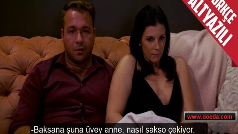 uvey annesiyle konulu sex izlerken konusuz sikis yasandi.jpg