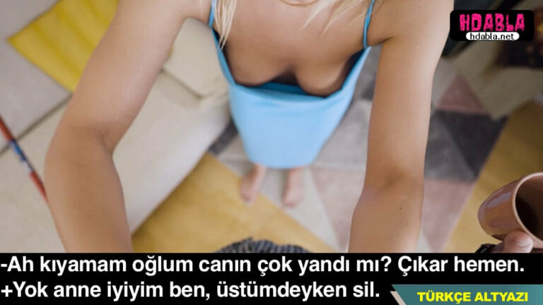 annem ustume dokulen kahveyi temizlerken goguslerini gordum.jpg